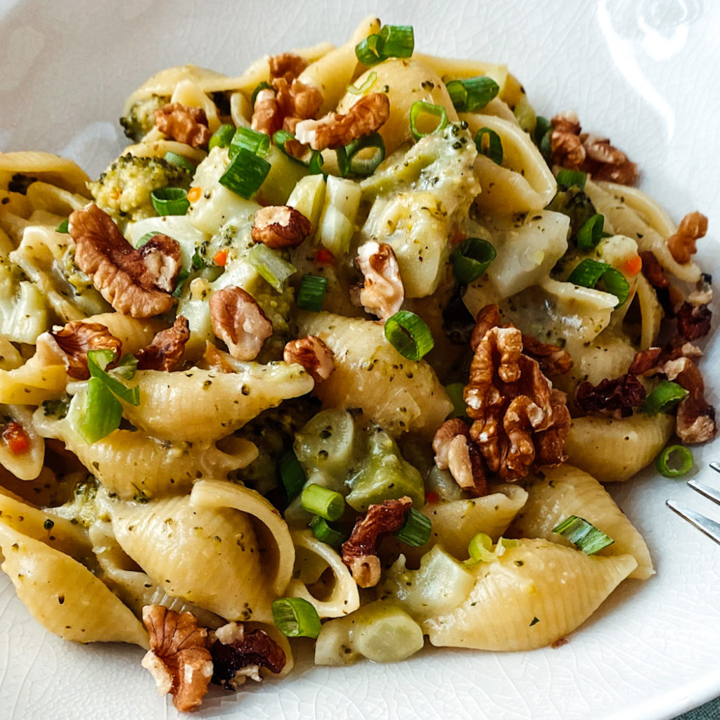 Brokkoli Pasta Close up broccoli pasta close up