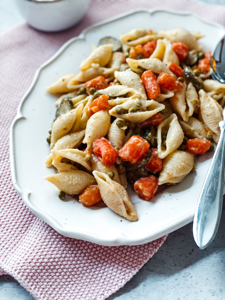 Veganer Nudelsalat wie vom Oma classic pasta salad granny style