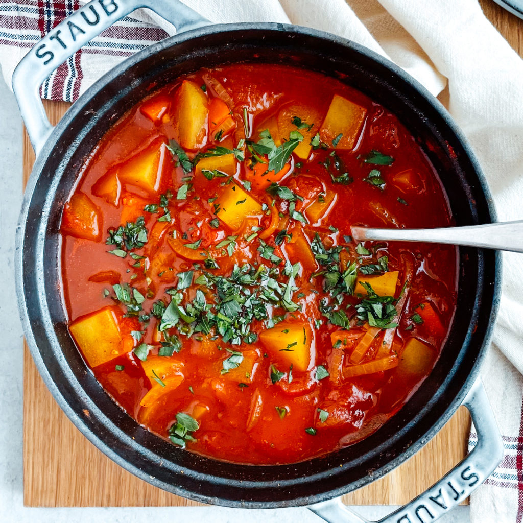Schnelles veganes Kartoffelcurry | plants.food.mind