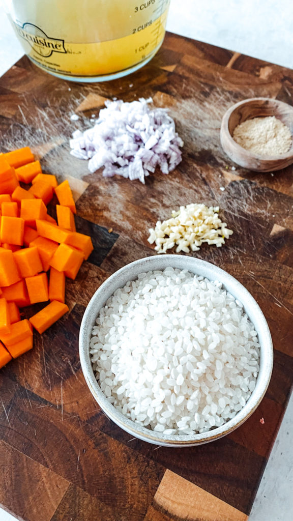 Grundzutaten für veganes Kürbis Risotto basic ingredients for vegan pumpkin risotto